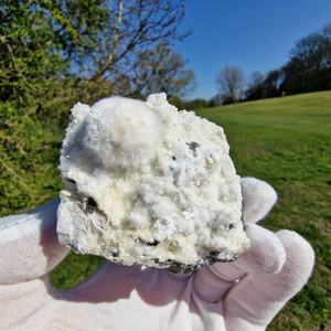 Venta al por Mayor de Clústeres de Apofilita Premium, Decoración de Cristal Natural para Meditación y Regalos de San Valentín - Product Image 1