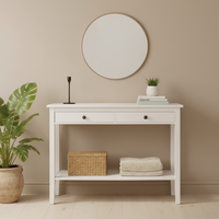 Bureau foncé de forme irrégulière au design moderne et épuré