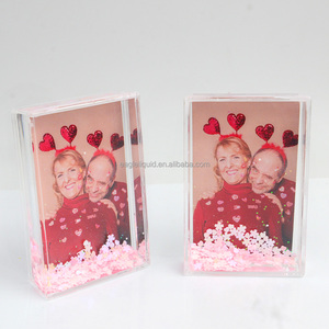 Cadre <span class=keywords><strong>photo</strong></span> <span class=keywords><strong>3D</strong></span> en plastique 2*3 de haute qualité pour cadeau souvenir <span class=keywords><strong>Photo</strong></span> personnalisée pour sublimation liquide paillettes vente en gros - Product Image 3