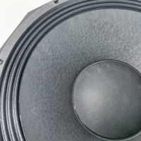 HD18SW1352 Haut-parleur de sonorisation professionnel en ferrite de 18 pouces Caisson de basses 18 pouces pour systèmes de sonorisation Line Array