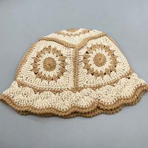 Sombrero de Pescador de Ganchillo Floral Hecho a Mano, Suave, Tejido, Unisex, Casual, para Invierno, Pesca y Viajes - Product Image 3