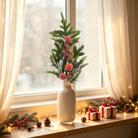 Künstlicher Weihnachtszweig 70cm Kiefernnadelzweig mit Roten Frostbeeren und Tannenzapfen für Feiertagsdekoration Großhandel