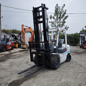 <b>Used</b> Original Japan <b>Used</b> TCM 3 Tons Forklift for Sale 3t 3ton FD30 5t 7t <b>Used</b> Diesel Engine <b>Used</b> Forklift Komatsu for Sale - Product Image 3