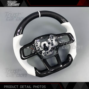 Volant personnalisé en fibre de carbone avec poignée en cuir perforé <span class=keywords><strong>blanc</strong></span> pour Ford Mustang GT GT350 GT500 GTD Dark Horse 2023 2024 - Product Image 3