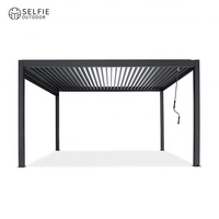 Table ronde pliante d'extérieur moderne et chaises d'événement avec auvent en corde, gazebo et pergola pour villa