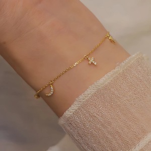 Pulsera Bowei Ins de plata de ley chapada en oro de 18 quilates con motivos de estrellas y lunas para mujer - Product Image 4