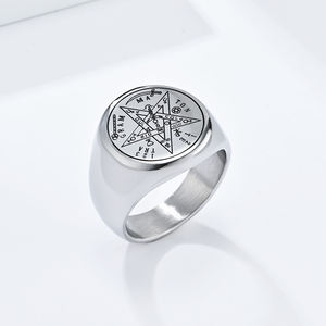 Anello Personalizzato Retrò Vichingo da Uomo, Anello Magico Wahyeh con Pentagramma Benedetto, Amuleto Talismano in Acciaio Inossidabile per Uso Quotidiano, per Uomini e Donne - Product Image 4