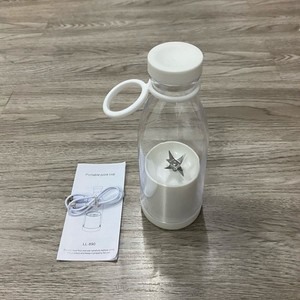 Licuadora Personal para Frutas Frescas, Vaso Mezclador Eléctrico Recargable, Mini Botella de Jugo Inteligente, Licuadora Portátil Inalámbrica USB para Smoothies - Product Image 5