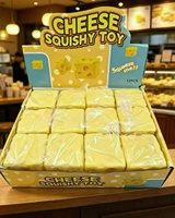 Jouet Squishy en PU en forme de tranches de pastèque triangulaires 3D, à rebond lent, pour soulager le stress