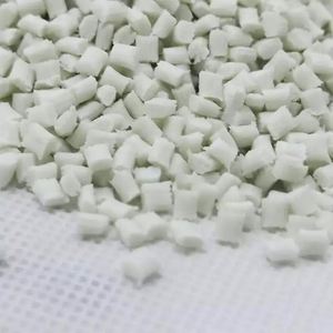 Granulés vierges de PET blanc et résine de PET recyclée – Prix fabricant de matières premières plastiques - Product Image 1