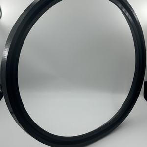 Sello de Aceite Tipo J para Equipos Industriales Fuera de Carretera - Alta Calidad, Resistente al Aceite NBR, con Resorte, Hecho en China - Product Image 1