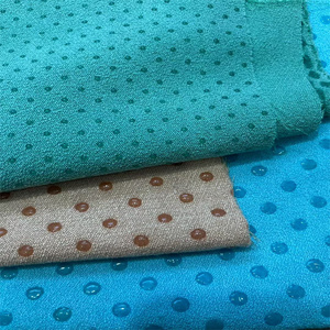 Tissu en feutre antidérapant en microfibre imprimé fleurs de prunier et <span class=keywords><strong>pois</strong></span> pour matelas - Product Image 6