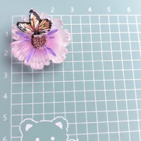 Aksesoris Resin Bunga Daisy Kupu-kupu Gradasi Grosir, Ornamen Resin DIY, Perhiasan Resin, Liontin Resin untuk Dekorasi