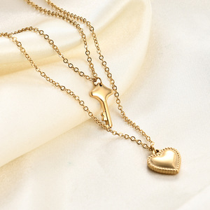 Collier chaîne de clavicule en acier inoxydable avec pendentif double cœur et clé, style européen et américain, couleur or et argent, cadeau quotidien - Product Image 4