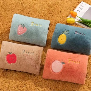 <span class=keywords><strong>Bouillotte</strong></span> électrique rechargeable par USB, <span class=keywords><strong>bouillotte</strong></span> portable en peluche, idéale pour les crampes dorsales - Product Image 4