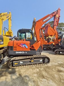 Excavadora Doosan DH60-7 de Alta Calidad a Precio Razonable, Equipo de Construcción, Motor, Caja de Cambios, Bomba, PLC, Gran Rendimiento - Product Image 4