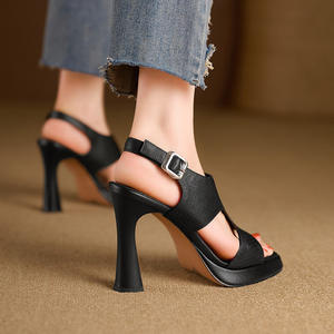 Sandalias Retro Hechas a Mano de Nicho para Mujer, Verano 2025, Nuevas, Cómodas para Usar al Aire Libre - Product Image 3