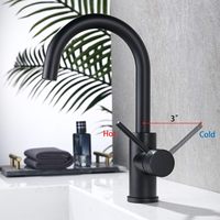 Robinet de cuisine moderne élégant noir mat à un trou, robinet en céramique à jet rétractable à haute voûte avec poignée unique et monté sur le pont