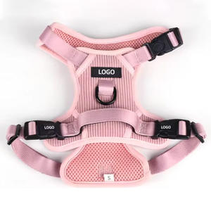 カスタムブランドロゴカスタマイズピンクコーデュロイ屋外犬ハーネスとリーシュセット子犬アウトドアウォーキングアクセサリー - Product Image 1