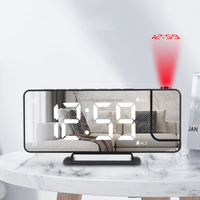 Réveil à projection pour chambres Horloge numérique miroir LED avec projecteur sur mur de plafond Luminosité automatique sensible à la lumière