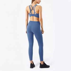Logotipo personalizado de alta 2 piezas de venta de ropa de moda para mujer trajes de letras de impresión Clubwear Zip Sexy Hoodie Crop Top Hoodies Set - Product Image 1
