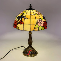 Lampe de table décorative rétro de style européen en verre teinté sur mesure, fabriquée en Chine, vente en gros, soudée à la main, lampe de bureau LED