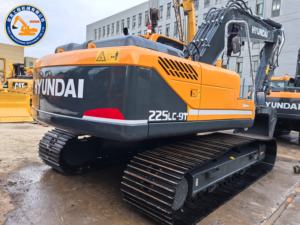 L'excavatrice Hyundai225LC-9T d'occasion en provenance de Corée du Sud présente d'excellentes performances et est à prix raisonnable - Product Image 6