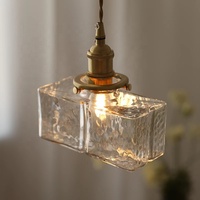 Lampe suspendue en laiton vintage sculptée, lampe à suspension LED simple en verre à effet d'ondulation de l'eau, pour la décoration des restaurants, des chambres à coucher, éclairage