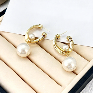 Anting-anting Wanita Elegan, Perhiasan Kuningan Berlapis Emas, Perak Mengkilap, Zirkonia, Anting-anting Stud, Anting-anting Liontin Mutiara Agate - Product Image 3