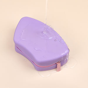 Borse di Tendenza 2026: Pochette Trucchi in Silicone a Forma di Nave, Beauty Case <span class=keywords><strong>da</strong></span> Viaggio in Silicone, Organizer <span class=keywords><strong>da</strong></span> Viaggio con Cerniera per Ragazze - Product Image 6