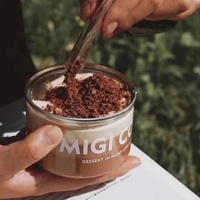 Petite boîte en plastique facile à ouvrir pour gâteau/ Boîte en plastique anti-fuite avec couvercle à anneau de traction pour le stockage de desserts