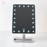 Meilleurs fabricants de bureau Miroir de courtoisie éclairé de table carré et portable avec lumières Miroir cosmétique à led de maquillage rechargeable