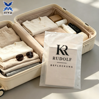 Sac en polyéthylène transparent mat refermable avec fermeture éclair pour l'emballage et l'expédition de vêtements en détail