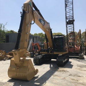 Excavadora CAT 320D con Cucharón de Excavación, Peso Operativo de 32000 kg, Usada - Product Image 3