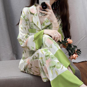 Nuevo <span class=keywords><strong>Netflix</strong></span> Hot Senior Sense of Ice Silk Pijamas Primavera Flores dulces Pantalones largos de manga larga Ropa de casa para mujer - Product Image 2