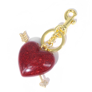 Nuevo colgante decorativo, colgante de la flecha de Cupido, llavero de aleación con corazón rojo estilo Instagram. - Product Image 5