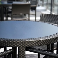Table de cuisine DEBO Cleantop, surface douce au toucher, résistante à l'eau, antistatique, HPL, design moderne, garantie 5 ans, solution pour projets