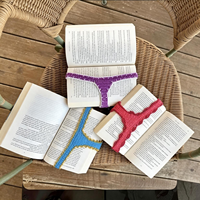 Marque-page en crochet en forme de sous-vêtement, fait main, tricoté, accessoires fantaisie amusants, cadeau personnalisé pour les amateurs de livres