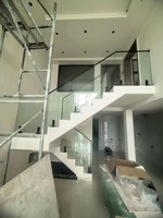 Rampe d'escalier en verre moderne, balustrade pour escalier intérieur, maison, villa