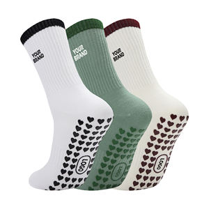 Nieuwe stijl katoenen ademende dames sokken met borduurwerk, antislip grip, custom logo, geschikt voor yoga, gym en pilates. - Product Image 2