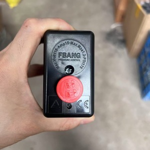 Pressostat FBANG 110V 15A SPST 120PSI pour compresseurs d'air et pompes - Product Image 1