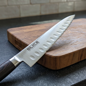 Cuchillo de Cocina Profesional de Acero Inoxidable con Hoja Dentada y Mango de Plástico, Apto para Lavavajillas, Hecho en Japón, 21 cm - Product Image 2