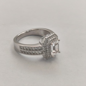 Anello di lusso 925 in argento Sterling 1CT taglio smeraldo zaffiro bianco e diamante anello di fidanzamento per le donne - Product Image 4