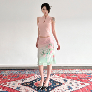 New Chinese Vintage Floral Print Gradient Cheongsam Collar Pankou Vest Classic Elegant Flattering Mesh Midi Skirt Set - Product Image 6