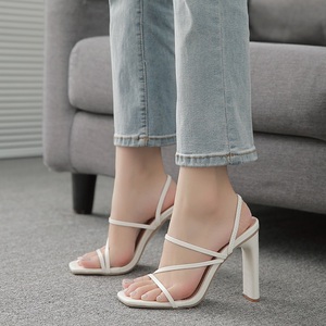 Nouvelles sandales à talon épais et fines, polyvalentes et simples, à porter de deux façons, chaussures pour femmes en vente flash - Product Image 2