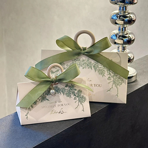 Boîte à cadeaux de mariage pliante de luxe, boîte à pâtisserie <span class=keywords><strong>souvenir</strong></span>, boîte à cadeaux de mariage avec ruban, boîte à cadeaux de mariée avec poignée <span class=keywords><strong>en</strong></span> <span class=keywords><strong>bois</strong></span>, boîte de rangement exquise - Product Image 1
