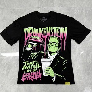 T-Shirt da Uomo Y2K di Alta Qualità 100% Cotone, Streetwear Oversize con Stampa 'THAT'S AWFUL LOT COUGH SYRUP' - Product Image 1