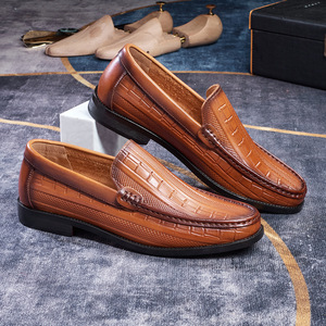 Nouveautés Automne : Mocassins Décontractés pour Hommes, Chaussures en Cuir Tendance pour l'Extérieur, Chaussures Habillées de Luxe Personnalisées de Haute Qualité - Product Image 5