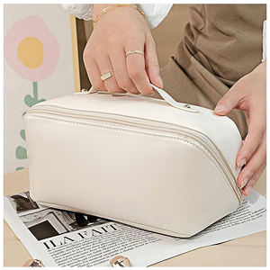 Bolsa de Maquillaje Impermeable para Viajes de Negocios, Bolsa de Cosméticos Portátil de PU Brillante, Bolsa de Cosméticos Moderna para Damas - Product Image 5