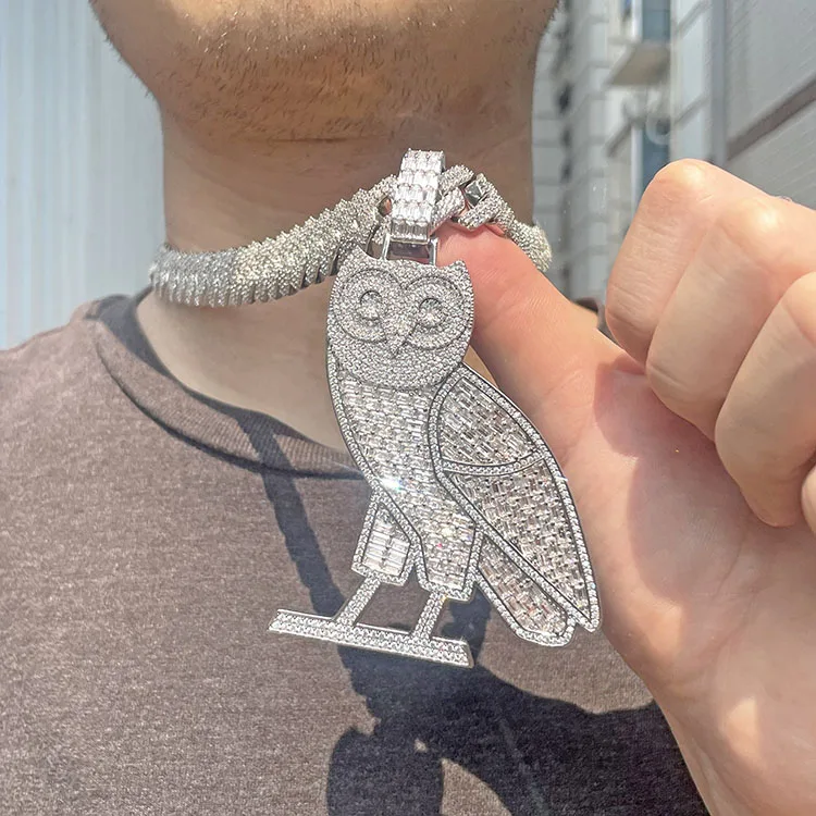ヴィンテージドレイクOvOチャームアイスアウトラッパーヒップ